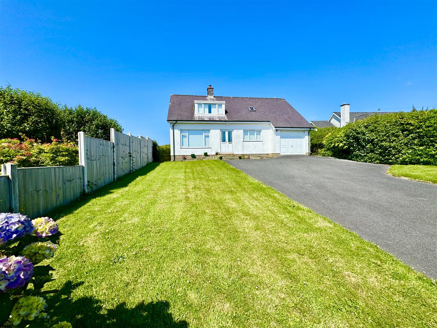 Chwilog, Pwllheli
